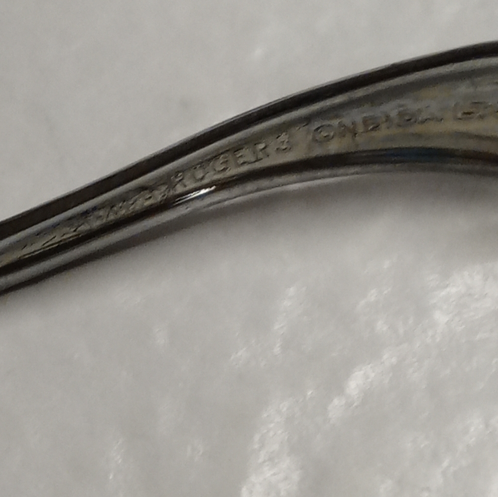 Spoon Design Bracelet - Picture 5 of 6